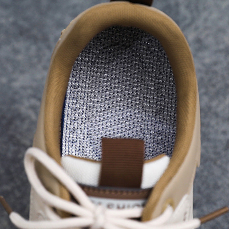 Double Laces CO2 Sneakers