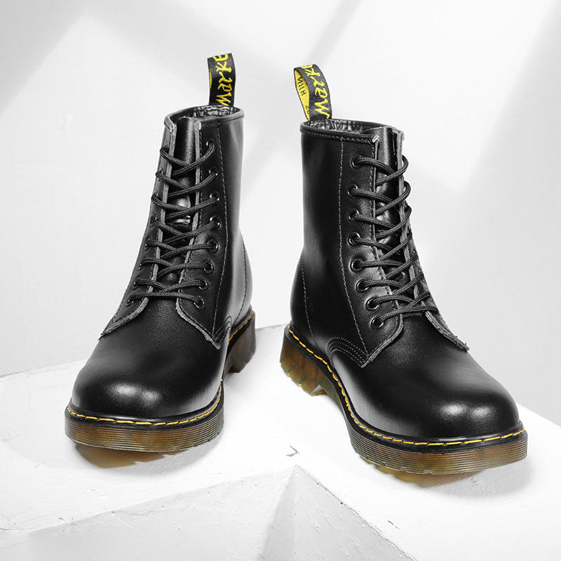Classic Marke Boots