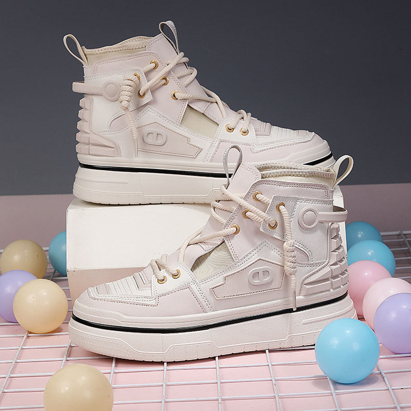 Quasar 8 Sneakers