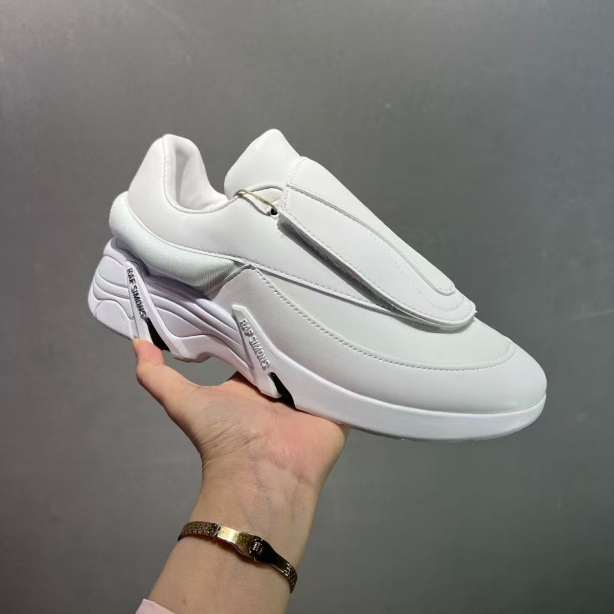 Wanderer J2 Sneakers