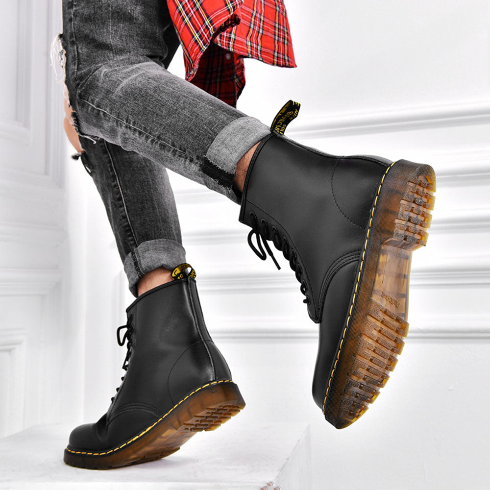 Classic Marke Boots