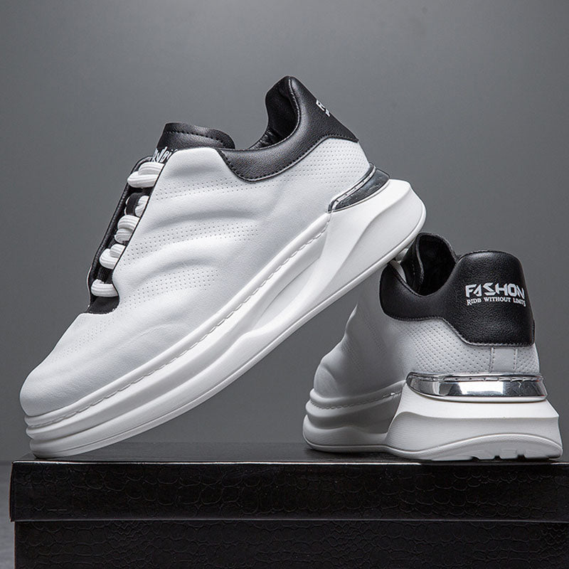 Classy M Sneakers