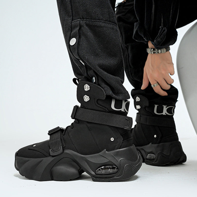 Phantom Apex Seakers
