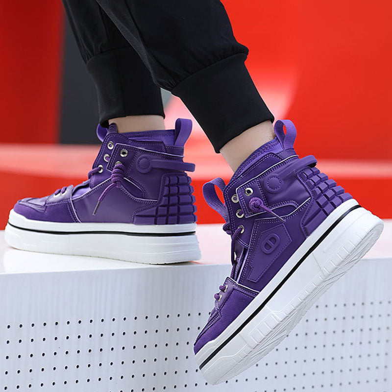 Quasar 8 Sneakers