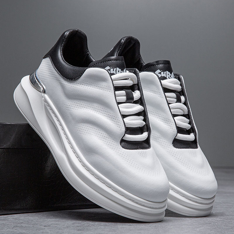 Classy M Sneakers