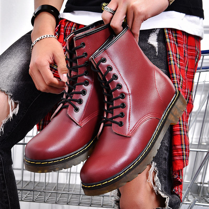Classic Marke Boots