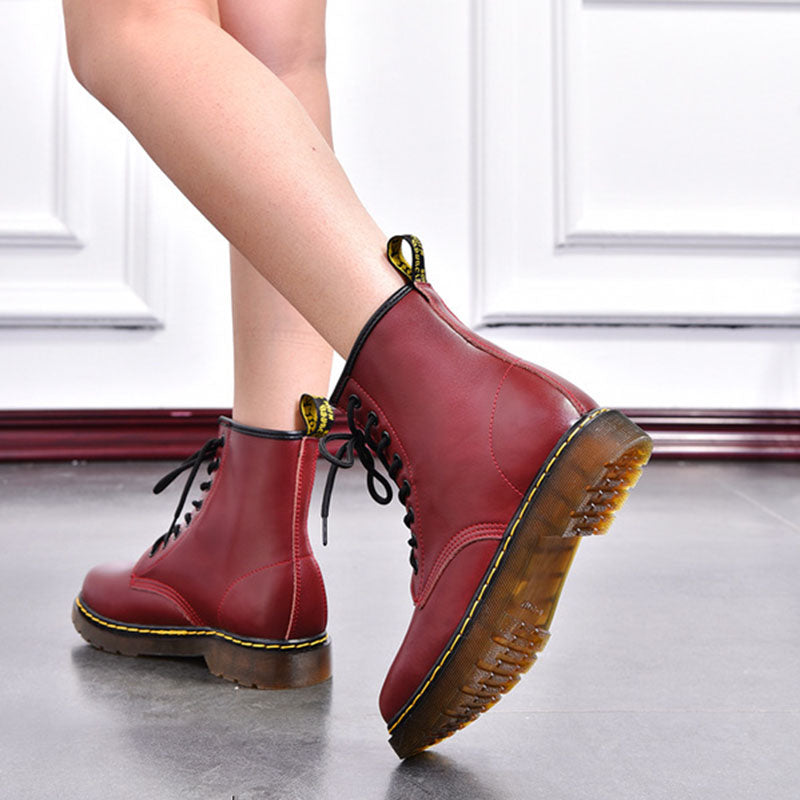 Classic Marke Boots