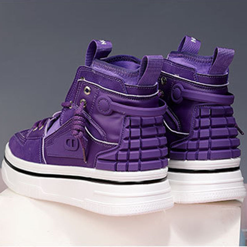 Quasar 8 Sneakers