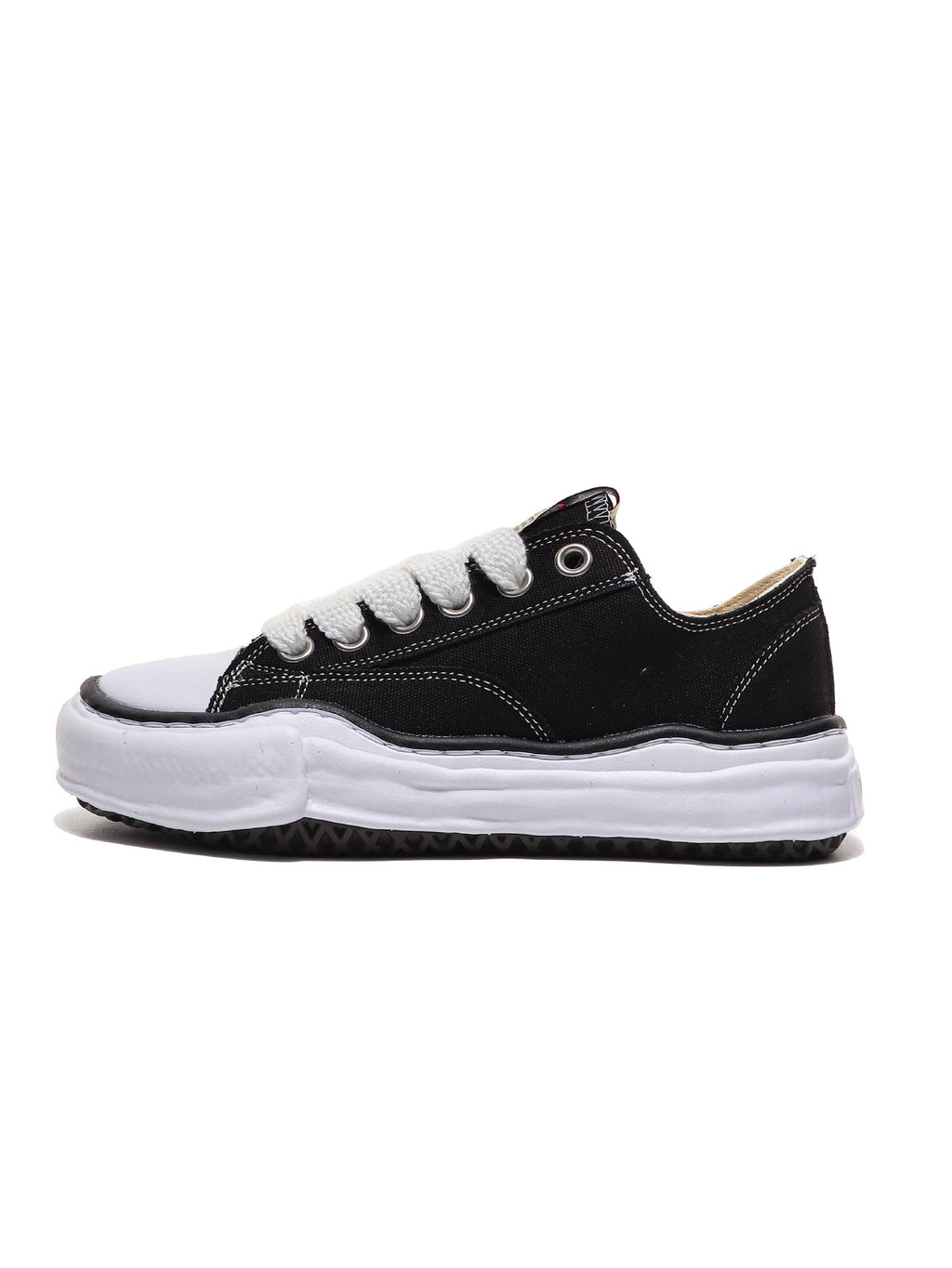 Dissolve B Sneakers