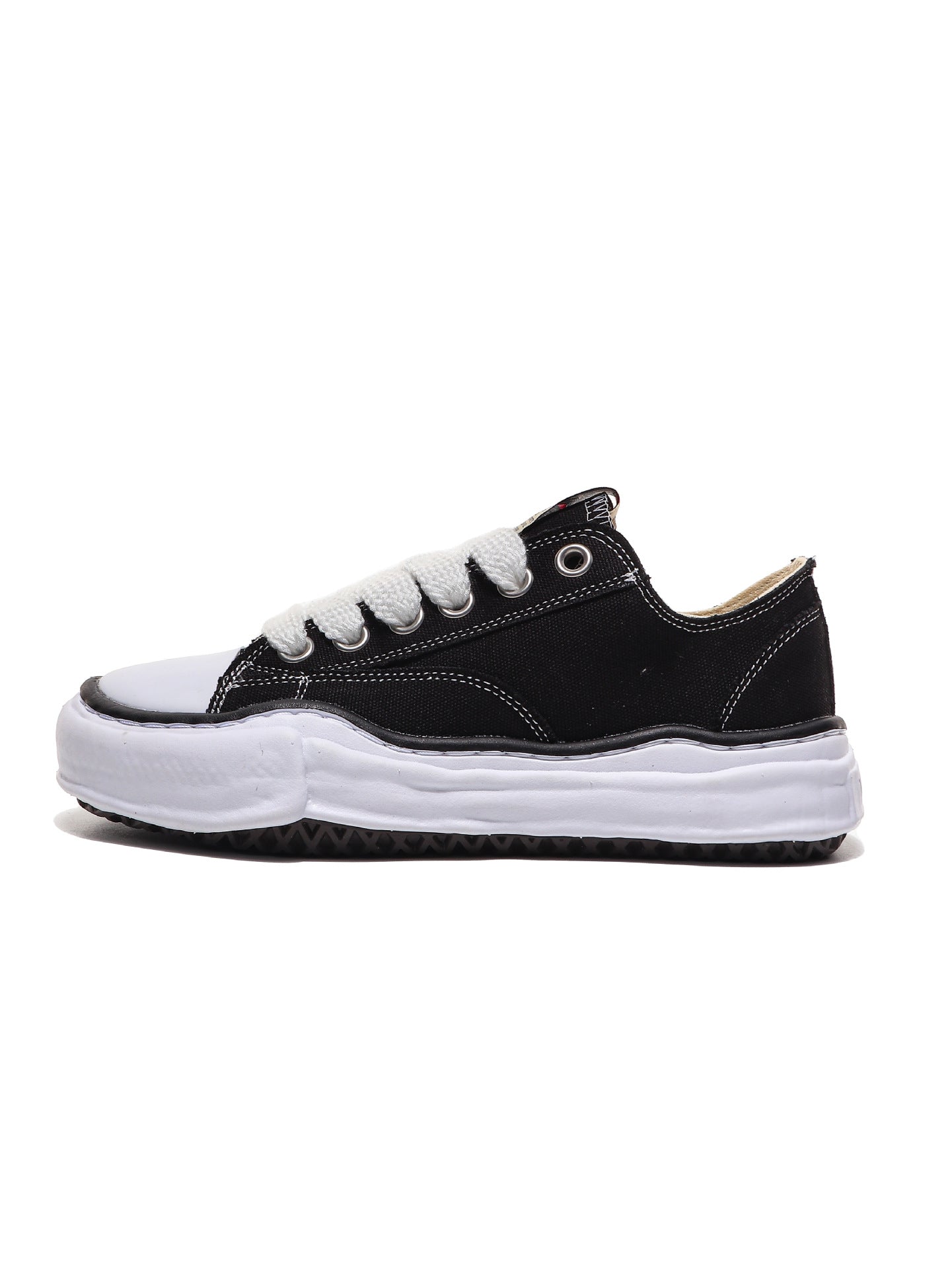Dissolve B Sneakers