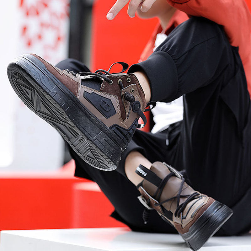 Quasar 8 Sneakers