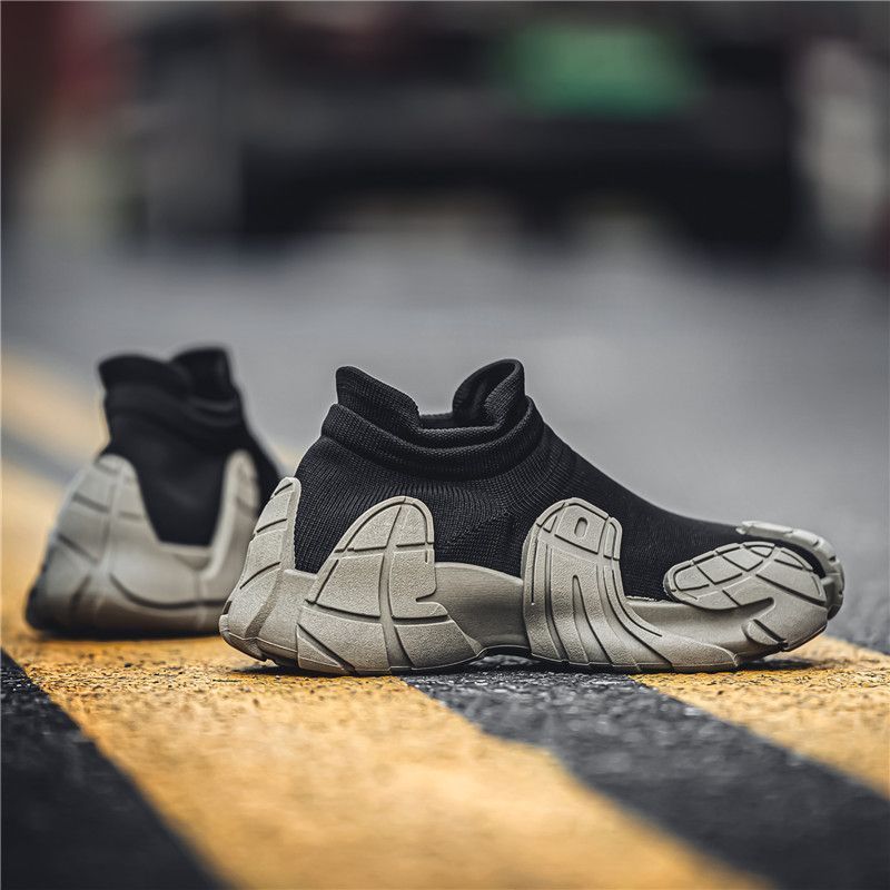 Lace One Sneakers