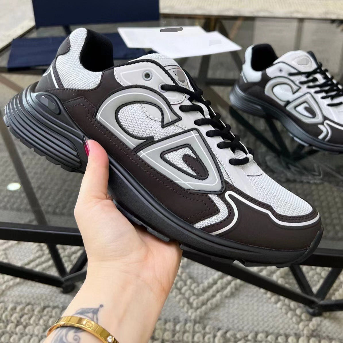 Cheer NA Sneakers