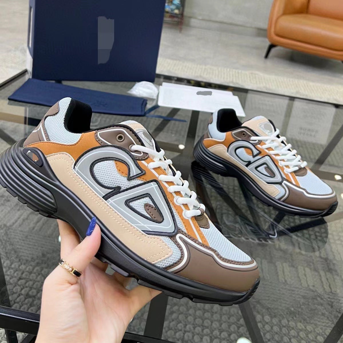 Cheer NA Sneakers