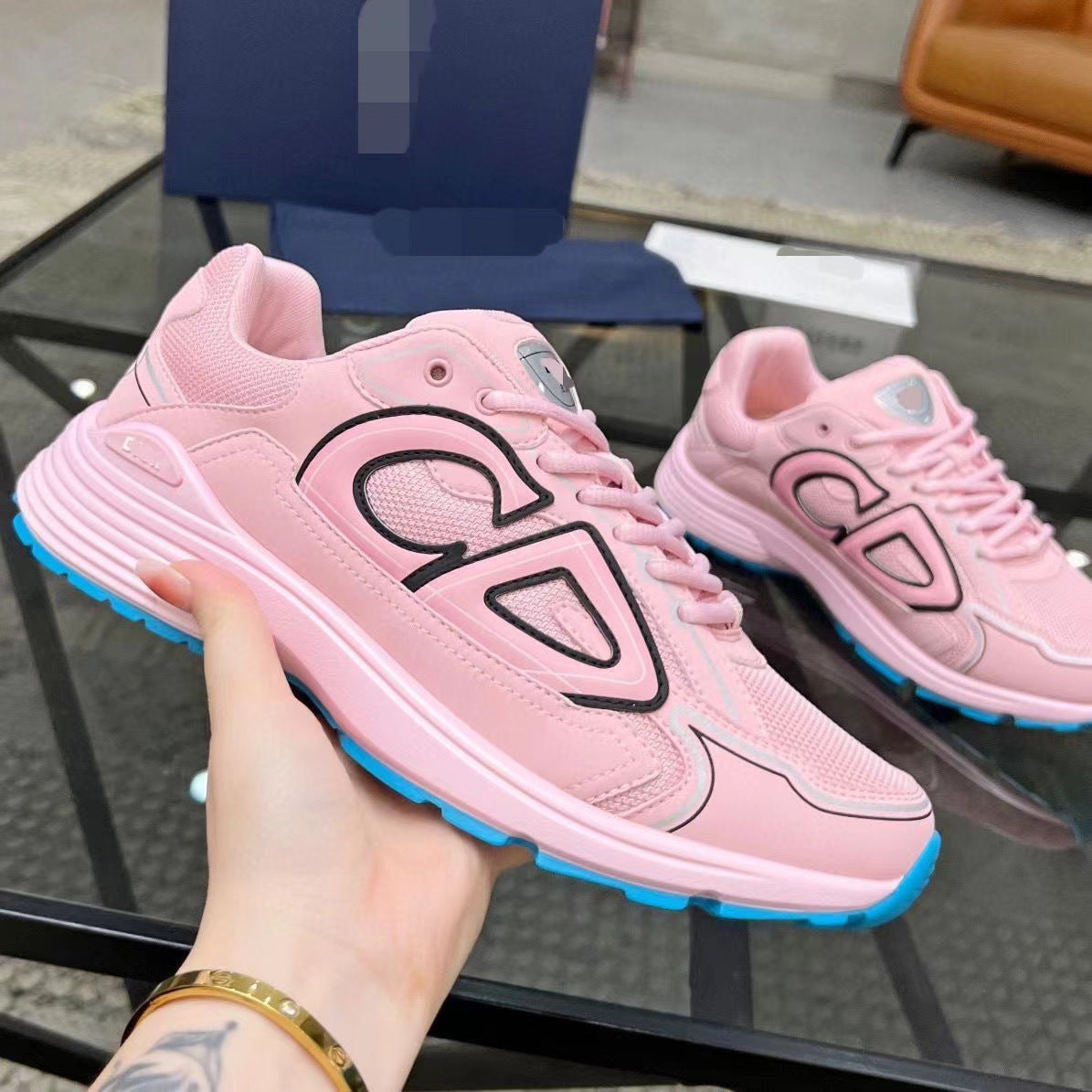 Cheer NA Sneakers