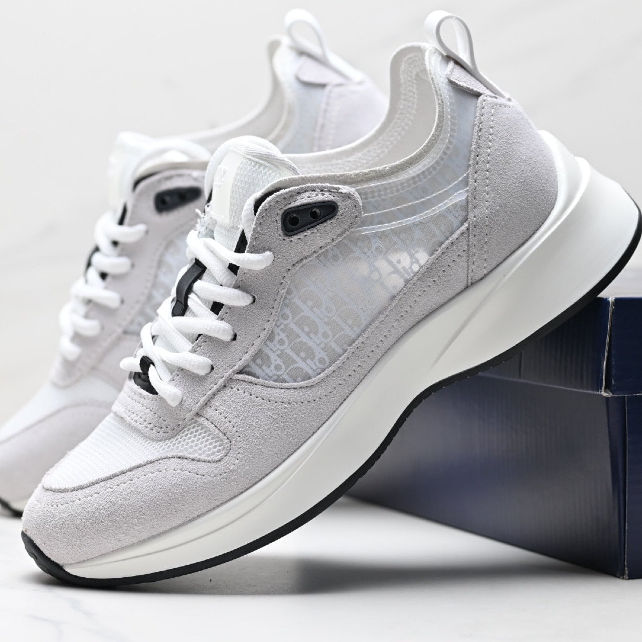 Delicate D2 Sneakers
