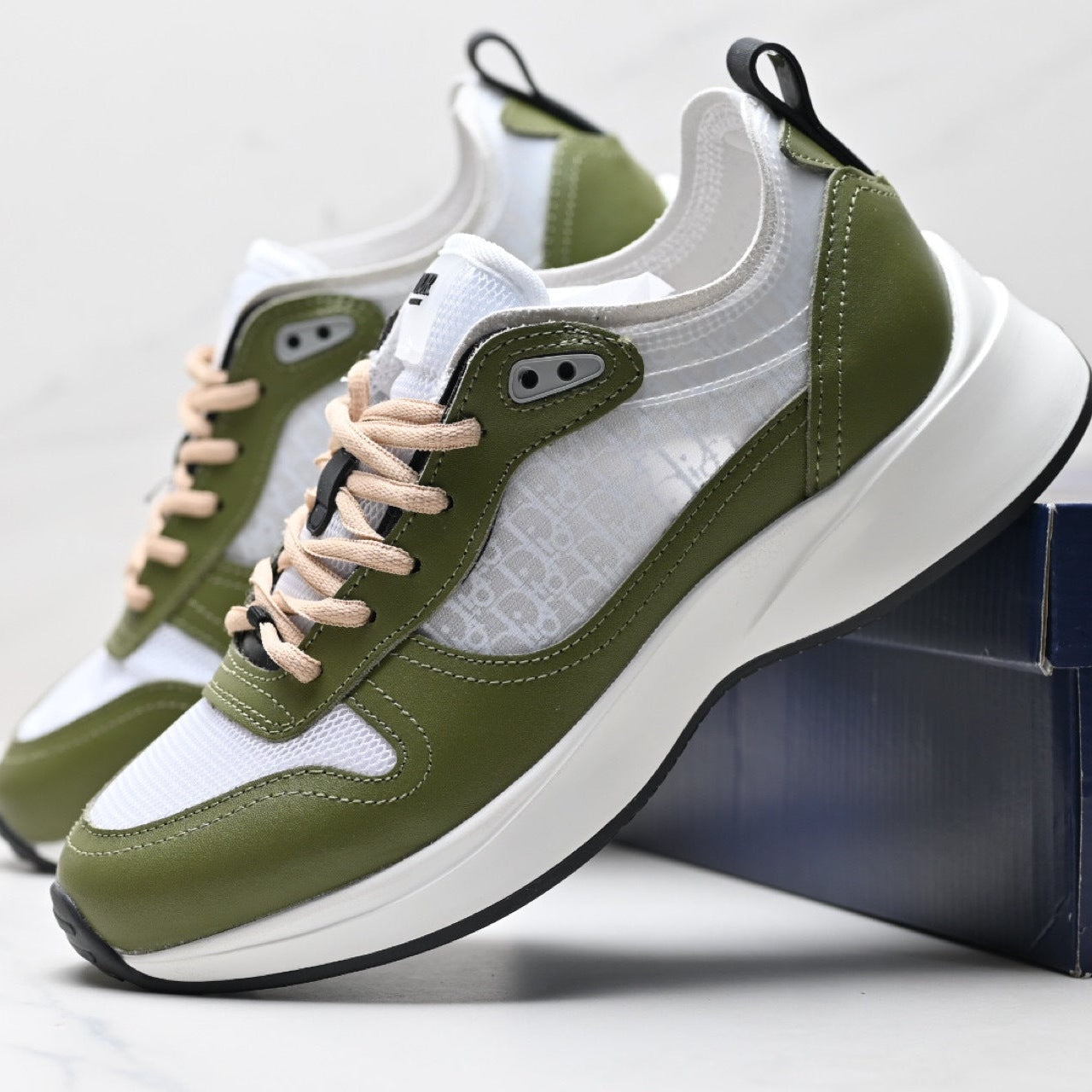 Delicate D2 Sneakers