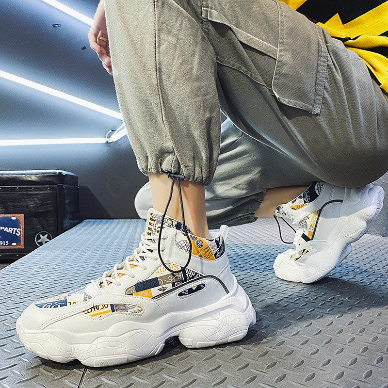 Illustration II2 Sneakers