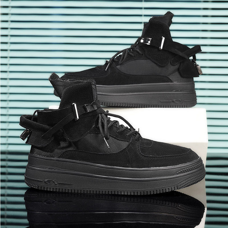 MA Lock Sneakers