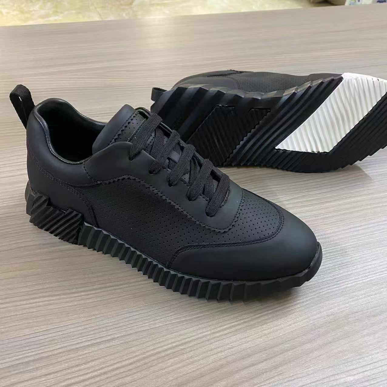 Revelation H2 Sneakers